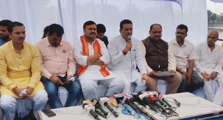 हनुमान ताल पर महापौर का पलटवार 12 लाख में करोड़ों का घोटाला? विपक्ष के पास यह कैसा कैलकुलेटर 2 1754311109 Untitled 4 copy